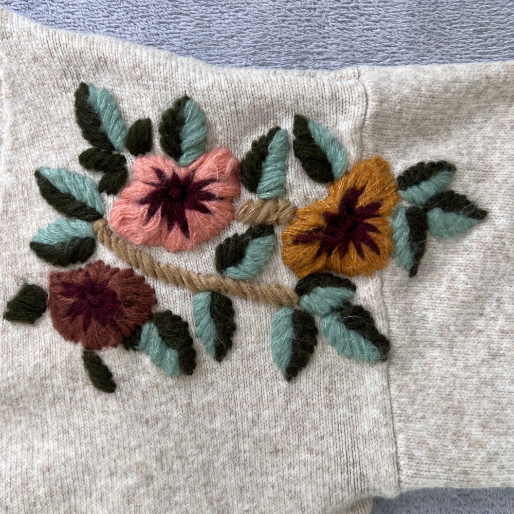 Boundless North Beige Floral Embroidered Knit Cardigan Sweater Women's Large - Picture 9 of 10